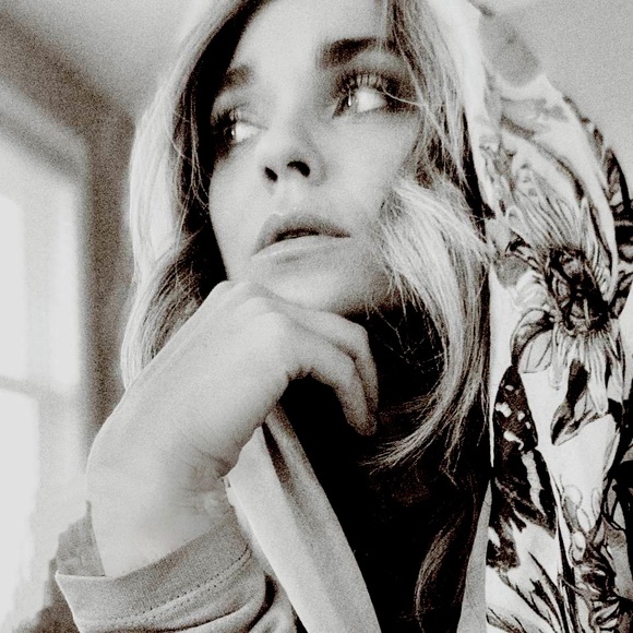 Meet your Posher, Irina - Picture 1 of 1